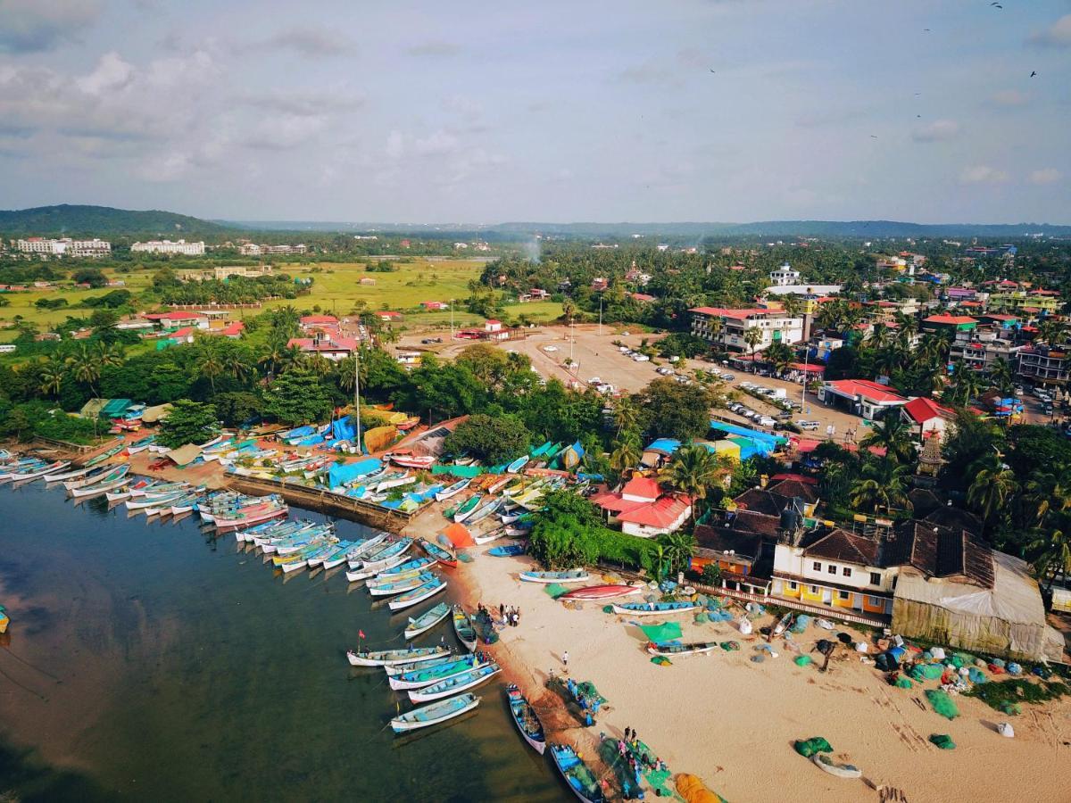 Baga Fantacia Beach Inn Calangute Exterior photo